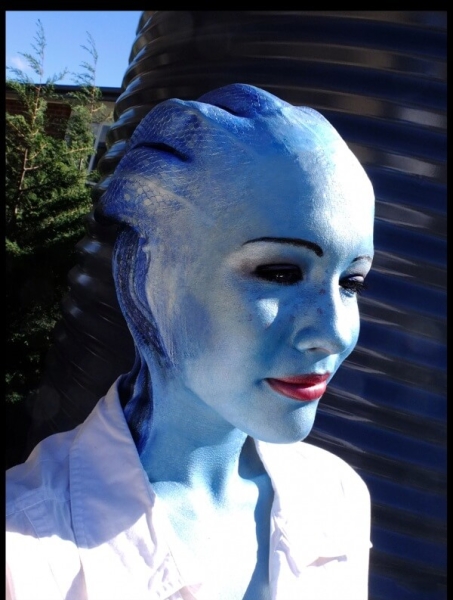 Косплей гуманоида Азари из Mass Effect Косплей гуманоида Азари из Mass Effect
