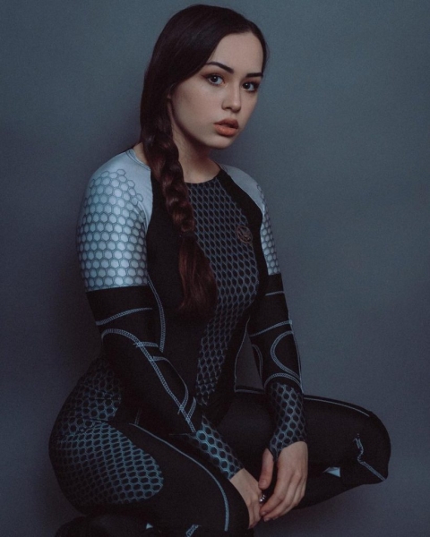 Достоверный косплей Tomb Raider Достоверный косплей Tomb Raider