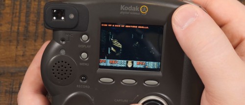 Doom запустили на фотоаппарате Kodak 1998 года Doom запустили на фотоаппарате Kodak 1998 года