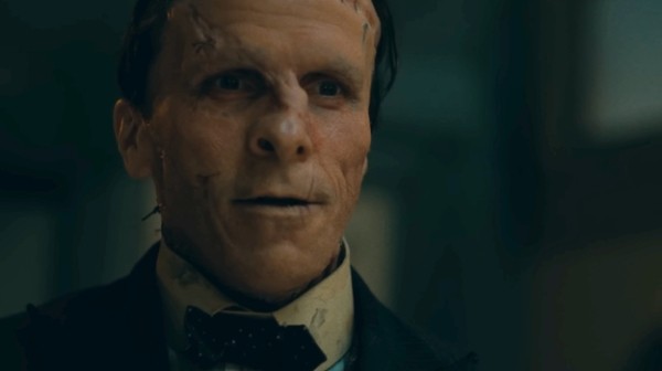 Кристиана Бэйла показали с новой измененной до неузнаваемости внешностью Кристиана Бэйла показали с новой измененной до неузнаваемости внешностью