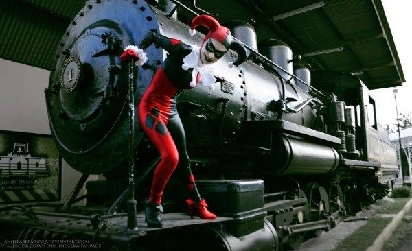 Принцесса-клоун: косплей Харли Квинн Принцесса-клоун: косплей Харли Квинн