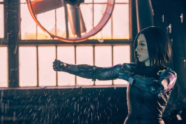 Алита — косплей Боевого Ангела Алита — косплей Боевого Ангела