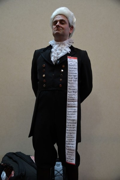 Космический косплей Монти Пайтон Космический косплей Монти Пайтон