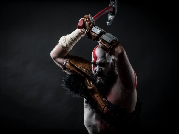 Косплей на Кратоса из Бога Войны Косплей на Кратоса из Бога Войны