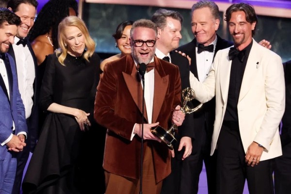 Триумф «Киностудии» и провал «Одних из нас» — итоги «Эмми-2025» Триумф «Киностудии» и провал «Одних из нас» — итоги «Эмми-2025»