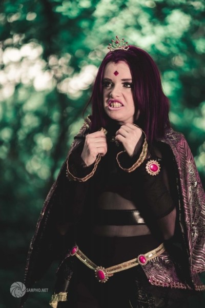 Королева Титана из Teen Titans Королева Титана из Teen Titans