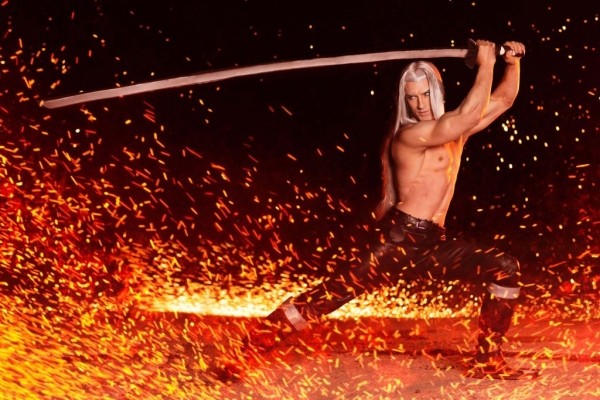 Косплей на восставшего из пламени Сефирот Косплей на восставшего из пламени Сефирот