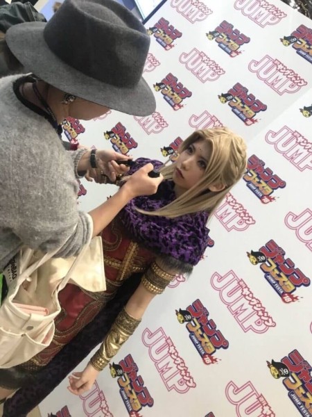 Топовый японский косплеер зарабатывает кучу денег Топовый японский косплеер зарабатывает кучу денег