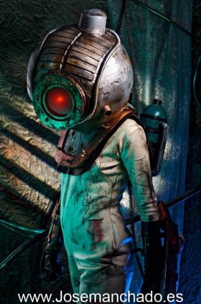 Назад в город Восторг с косплеем Элеоноры Назад в город Восторг с косплеем Элеоноры