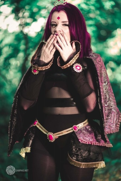 Королева Титана из Teen Titans Королева Титана из Teen Titans