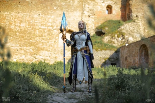 Косплей Королевы WarCraft Косплей Королевы WarCraft