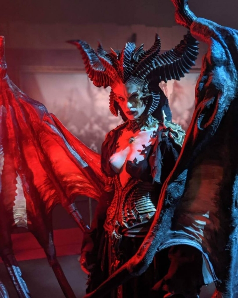 Первый косплей по Diablo 4 безупречен Первый косплей по Diablo 4 безупречен