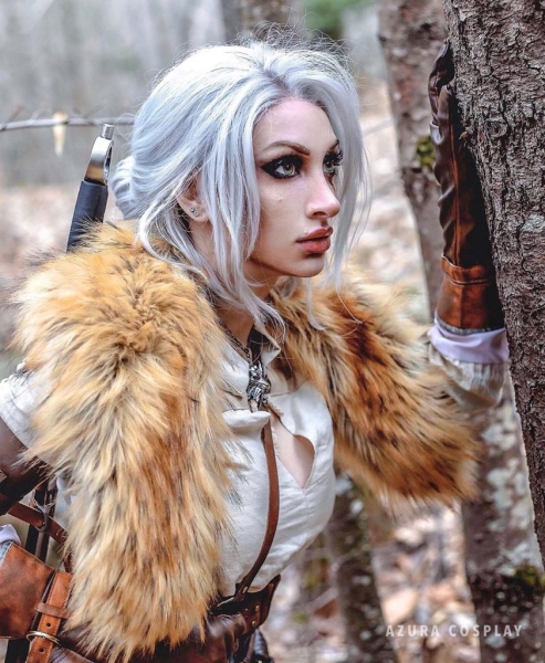Косплей на Цири никак нельзя назвать скучным Косплей на Цири никак нельзя назвать скучным