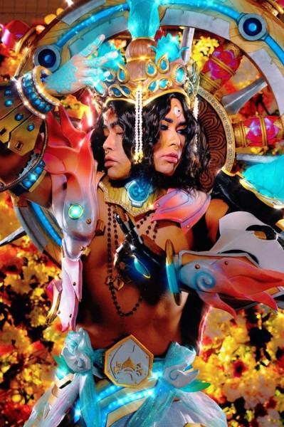 Косплей по Overwatch из другой вселенной