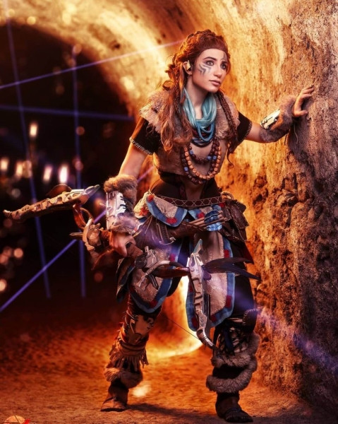 Косплей охотницы на роботов Элой из Horizon Zero Dawn