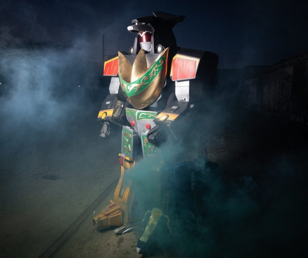 Косплей &laquo;Могучих Рейнджеров&raquo; пришел крушить города