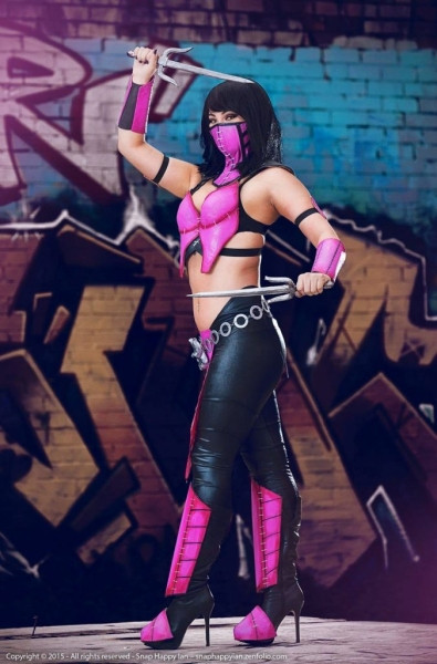 Лучший косплей Милины из Mortal Kombat Лучший косплей Милины из Mortal Kombat