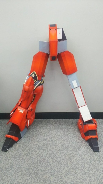 Наконец-то, действительно крутой косплей по Gundam