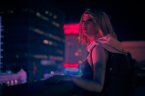 Косплей на Женщину-паука может все, что может оригинал Косплей на Женщину-паука может все, что может оригинал