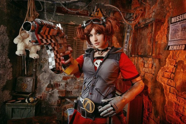 По-настоящему крутой косплей Гейдж Мехромантки!