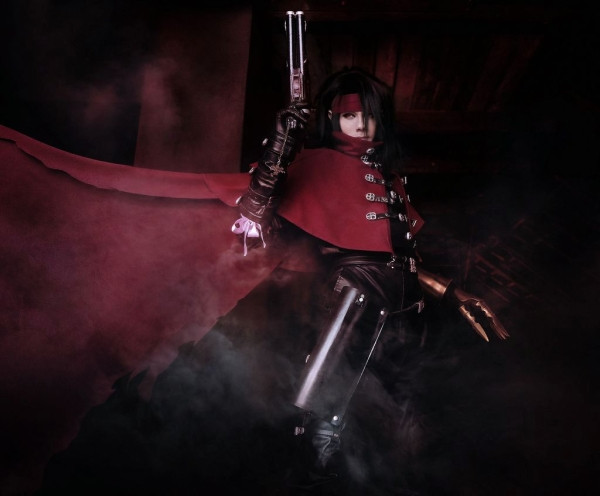 Лучший косплей Винсента Валентайна из Final Fantasy 7 Лучший косплей Винсента Валентайна из Final Fantasy 7