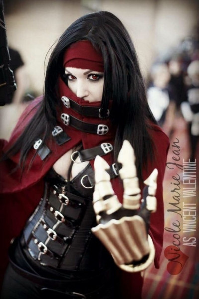 Лучший косплей Винсента Валентайна из Final Fantasy 7 Лучший косплей Винсента Валентайна из Final Fantasy 7