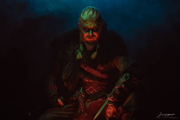 Лучший косплей мужской версии Эйвора Лучший косплей мужской версии Эйвора