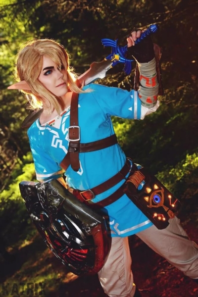 Очень симпатичный косплей по игре Legend of Zelda Очень симпатичный косплей по игре Legend of Zelda